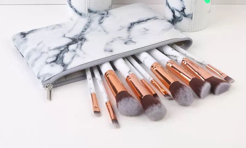 10-Piece Marble Makeup Brush Set with Zipper Pouch – Soft Synthetic Cosmetic Brushes.